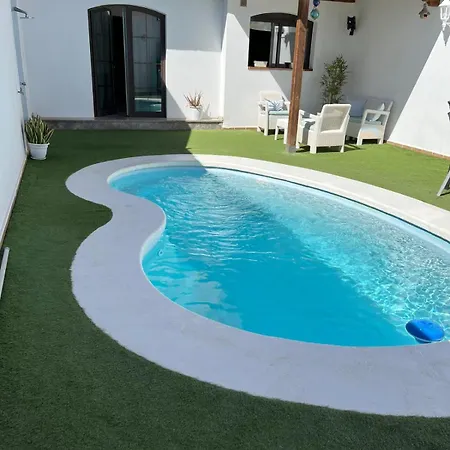 Aquamarina House 펜션